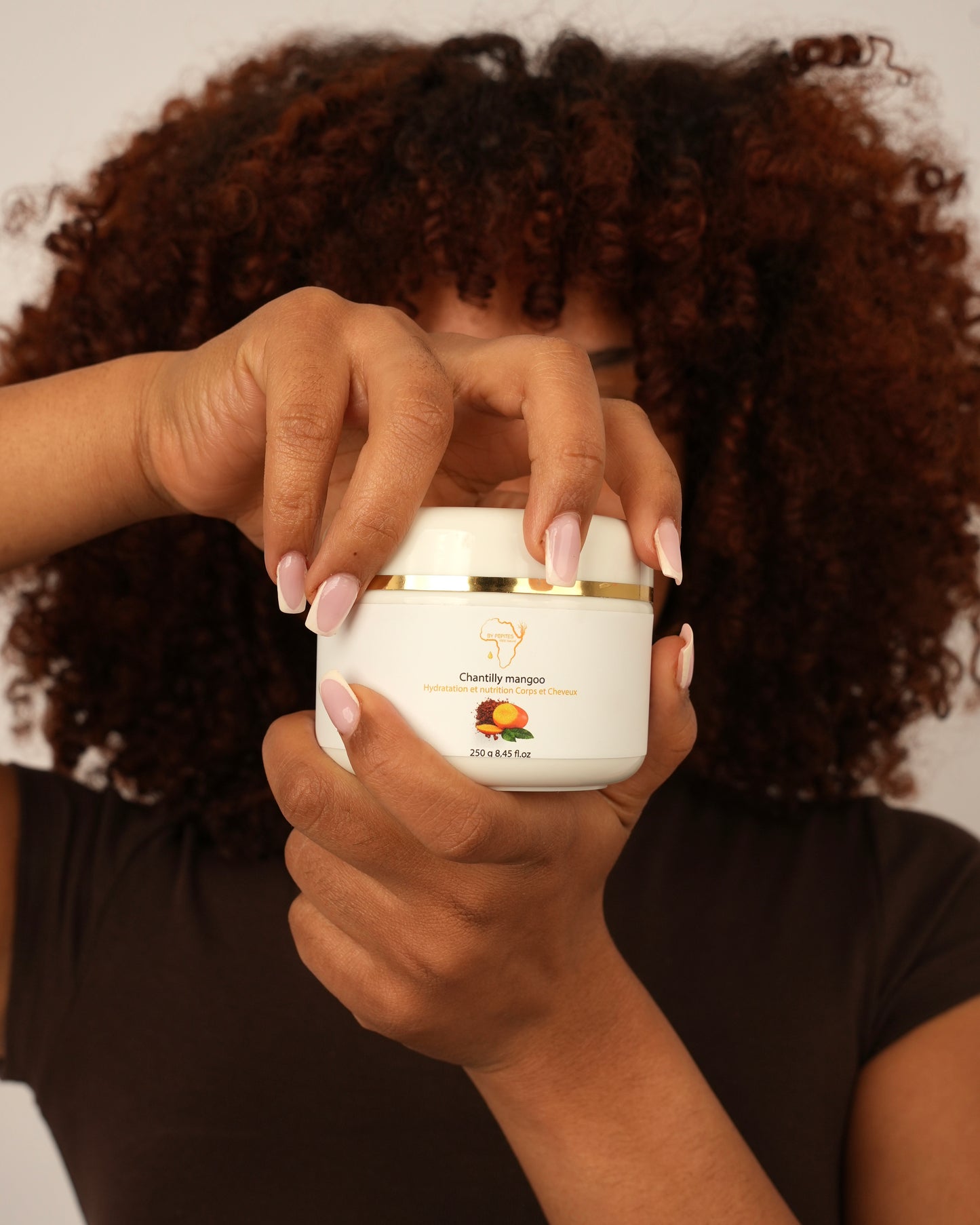 Chantilly Mangoo Corps & Cheveux