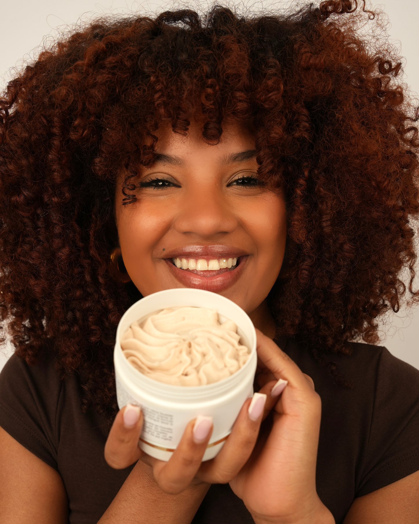 Chantilly Mangoo Corps & Cheveux